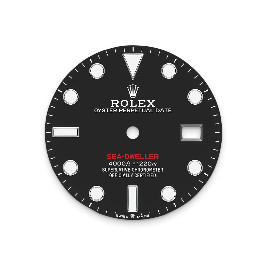 Intense black dial - M126600-0002