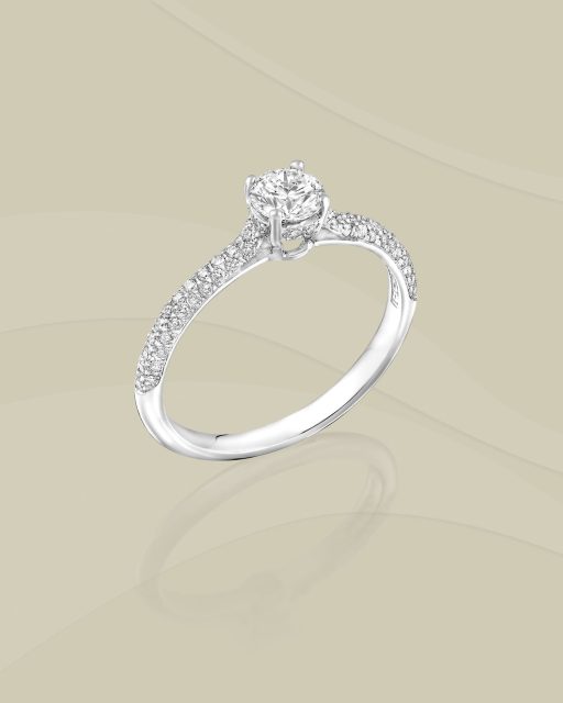 Para el gran paso. Para todos los grandes pasos. Para la eternidad. 
Desde hace generaciones, en Perodri Joyeros damos vida al símbolo del amor eterno: el solitario que marca el comienzo de una historia para siempre.

#PerodriJoyeros #MomentosSimbólicos