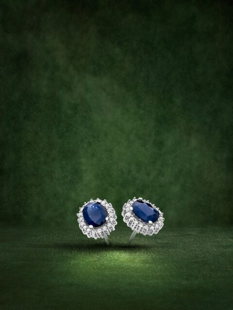 Delicados, profundos, enigmáticos. Cada pendiente nace de manos que cuidan cada detalle,  pero su verdadero valor se revela cuando se convierte en parte de tu historia.

#PerodriJoyeros #ColecciónEmperatriz