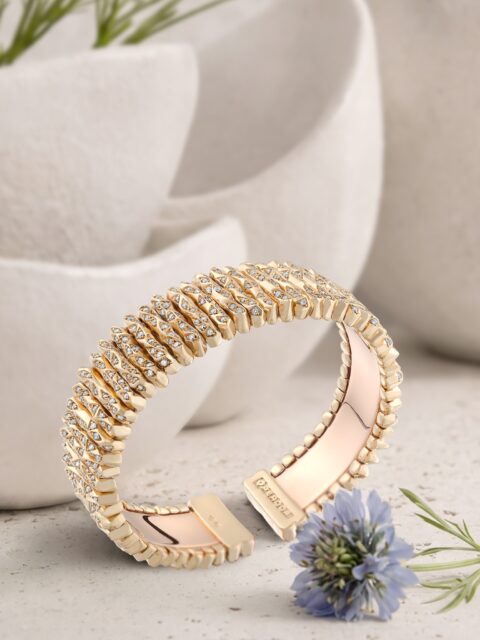 ELLA es fuerza. Instinto. Naturaleza. Salvaje nace de esa misma energía. Volúmenes, formas irregulares y una ejecución impecable que convierte cada pieza en única.

#PerodriJoyeros #ColecciónSalvaje #DíadelaMadre