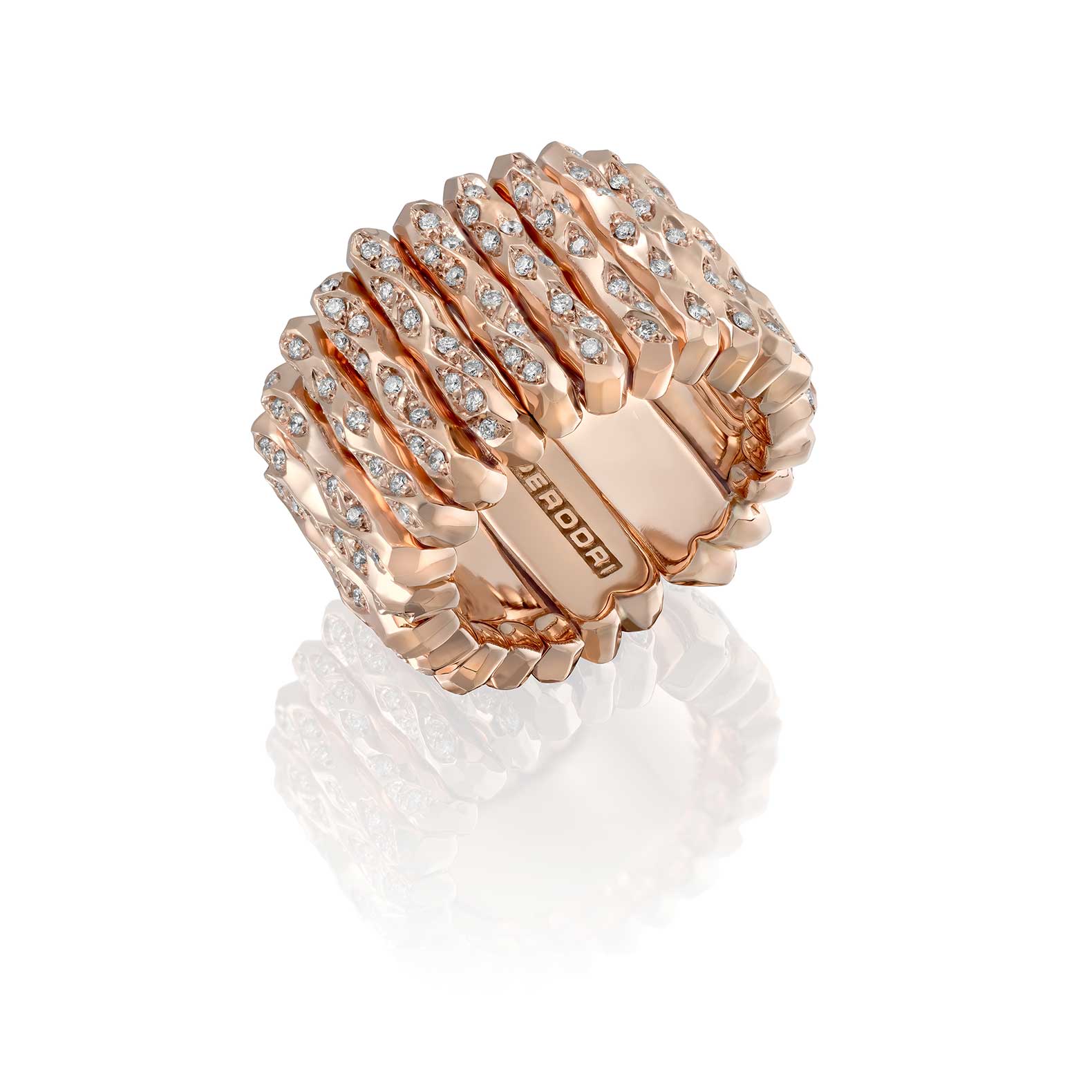 Sortija de oro rosa y brillantes
