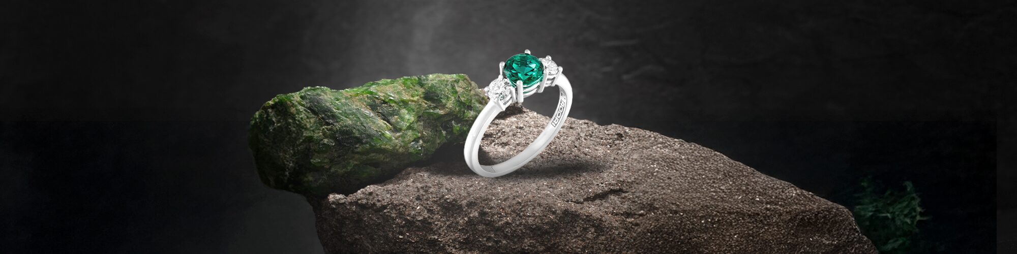 Anillos de esmeraldas