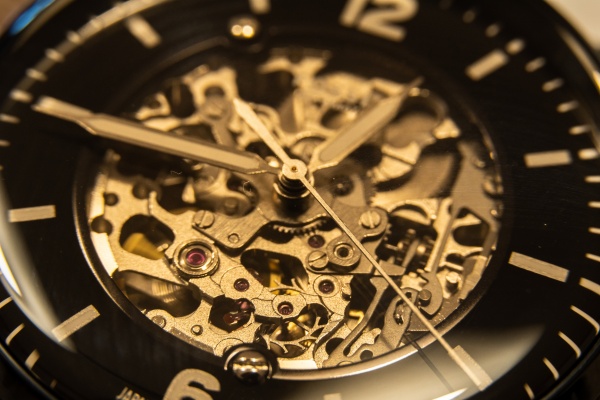 Qué es un reloj esqueleto y la historia del reloj skeleton