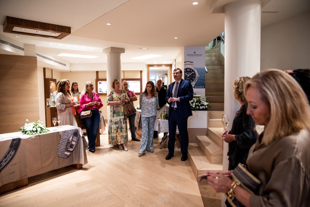 Baume & Mercier presenta la colección Riviera junto a Perodri Joyeros en Santander