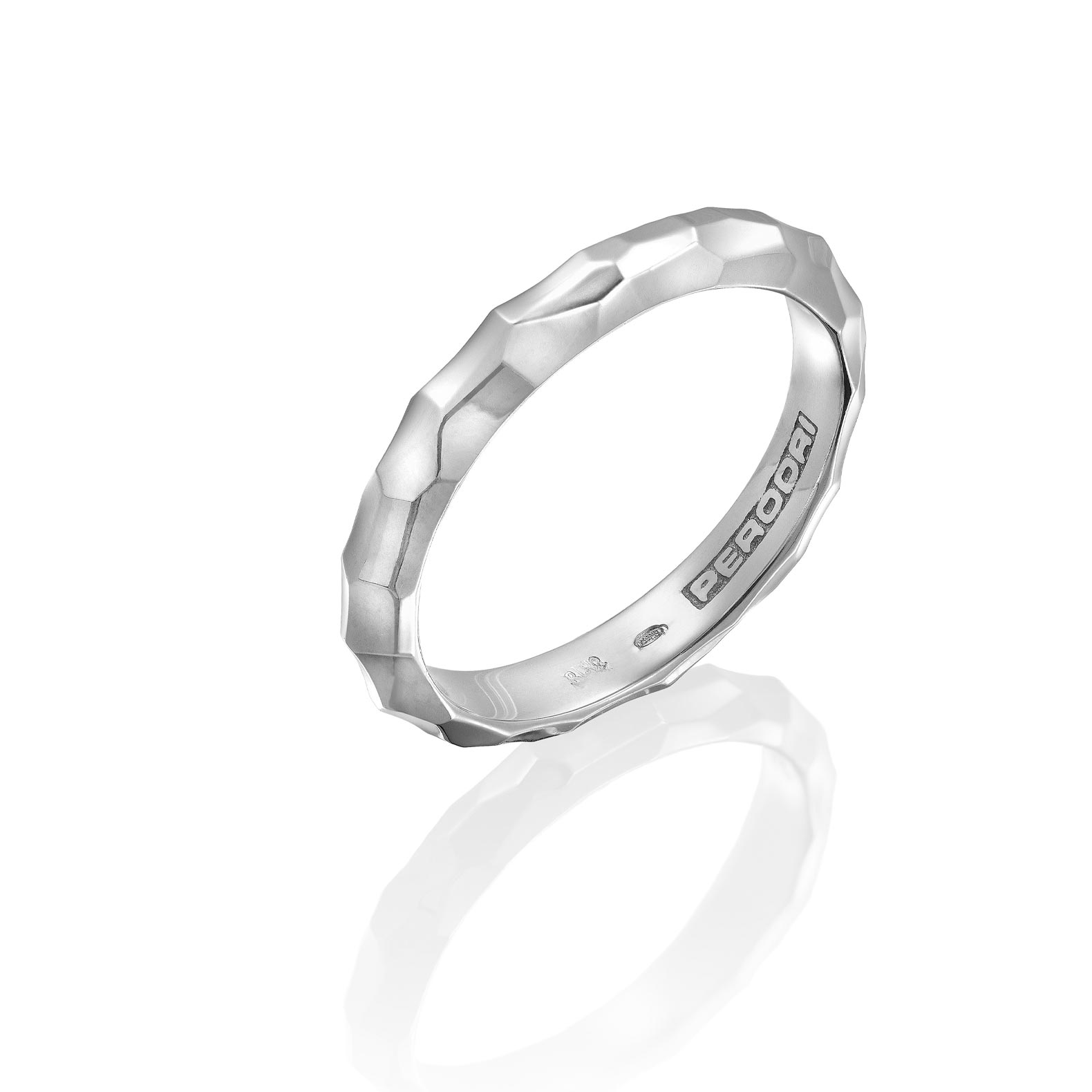 ¿Qué metal precioso elegir para una alianza de boda? Anillo de oro blanco