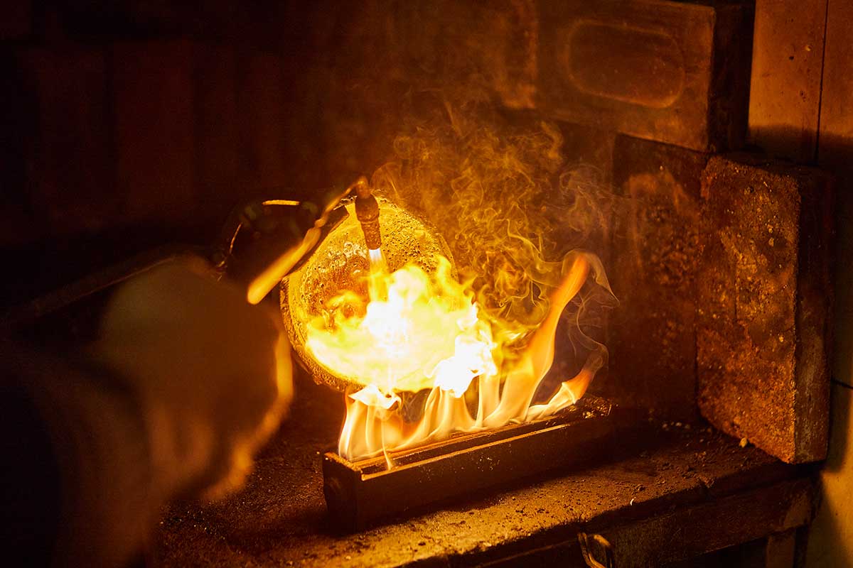 Cómo se crea una joya de Alta Joyería: del boceto a la pieza final Cómo se crea una joya de Alta Joyería: del boceto a la pieza final