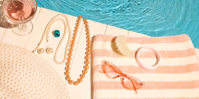 Cómo cuidar sus joyas y relojes en verano