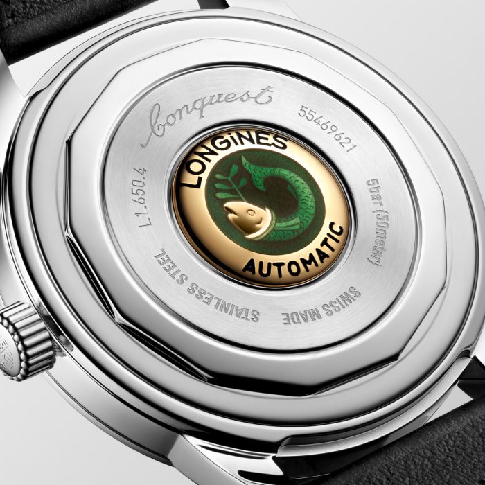 motivo de pez longines en caja del reloj