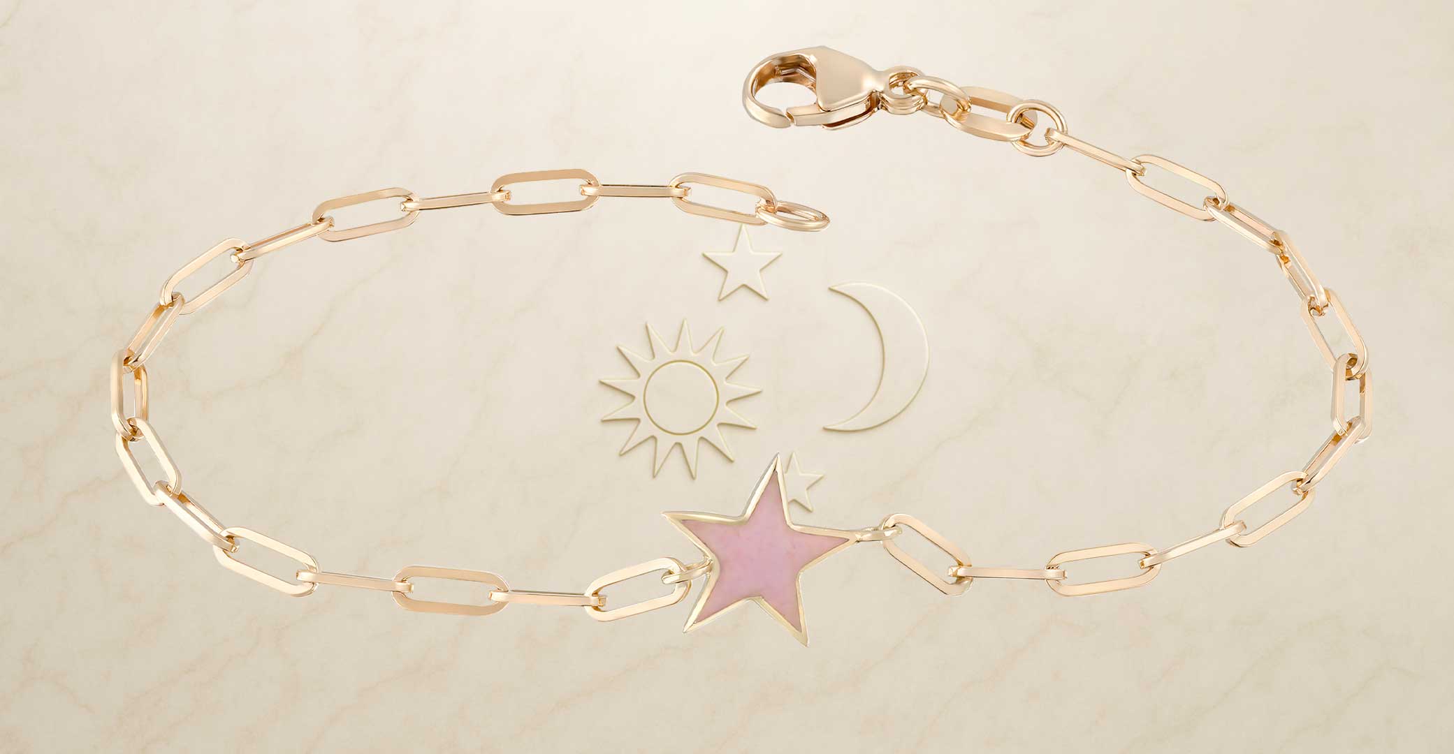 Joyas de Primera Comunión: piezas especiales inspiradas en el sol, la luna y las estrellas Joyas de Primera Comunión: piezas especiales inspiradas en el sol, la luna y las estrellas