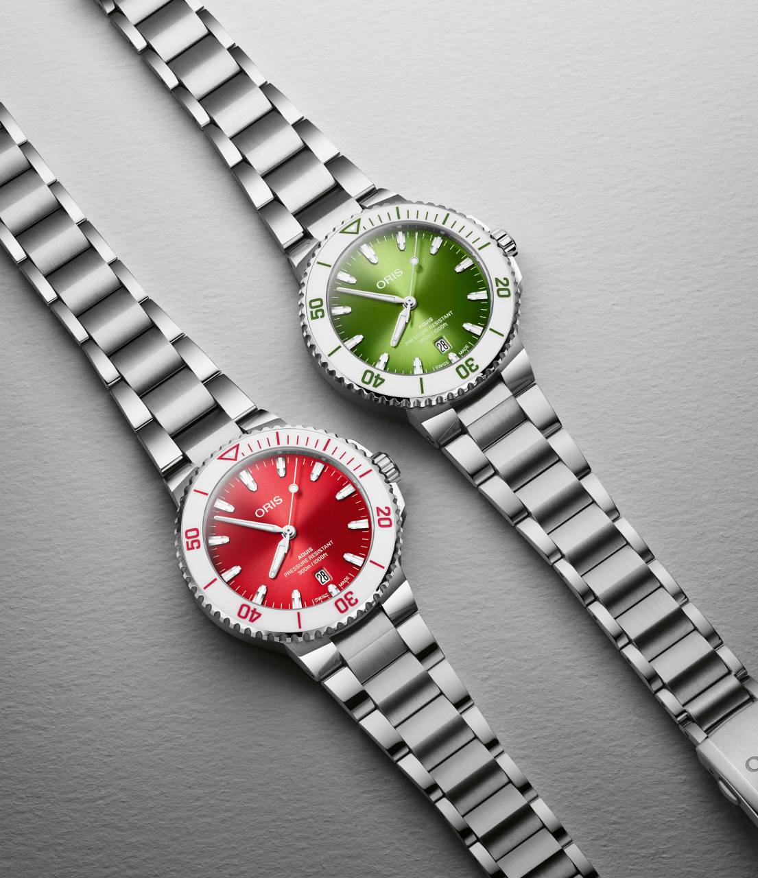 Oris Aquis Date “Taste of Summer” 01 733 7787 4137-07 8 22 04PEB and 01 733 7787 4138-07 8 22 04PEB - Aquis Date